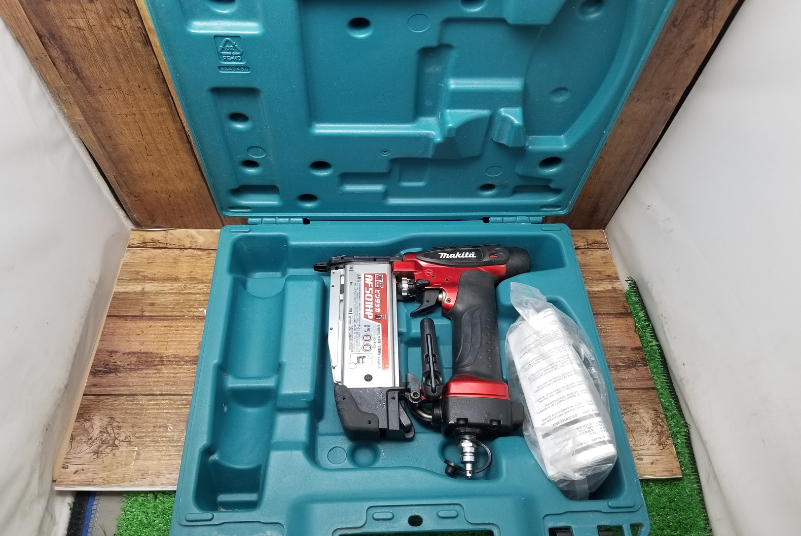 マキタ makita AF501HP 高圧ピン釘打機 中古美品 お買取いたしました！【ハンズクラフト下関店】 - ハンズクラフト